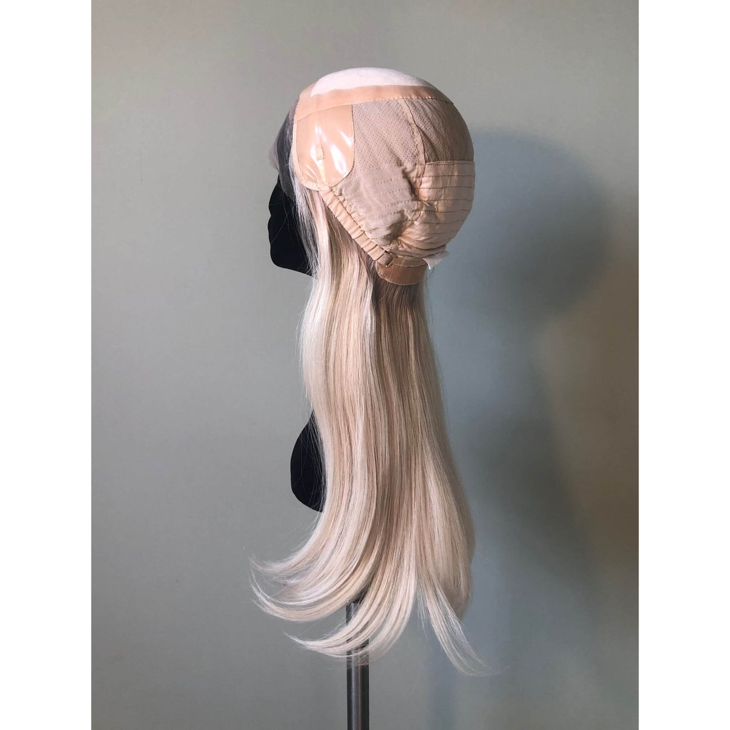 i-Wig by Erica Luxembourg in 16'' White Platinum Rooted ( Hand-Tied) Medium Cap